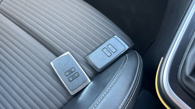 Renault Scenic 1.2 TCE Dynamique Nav 5dr Petrol Estate